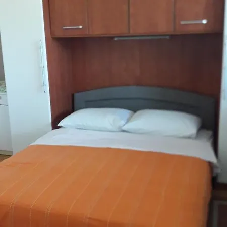 House Krk Guest house 3*